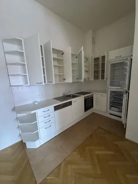 Mietwohnung ca.111m2 in bester Lage-stilvoll-gepflegt in Graz! ***Wohngemeinschaften möglich***