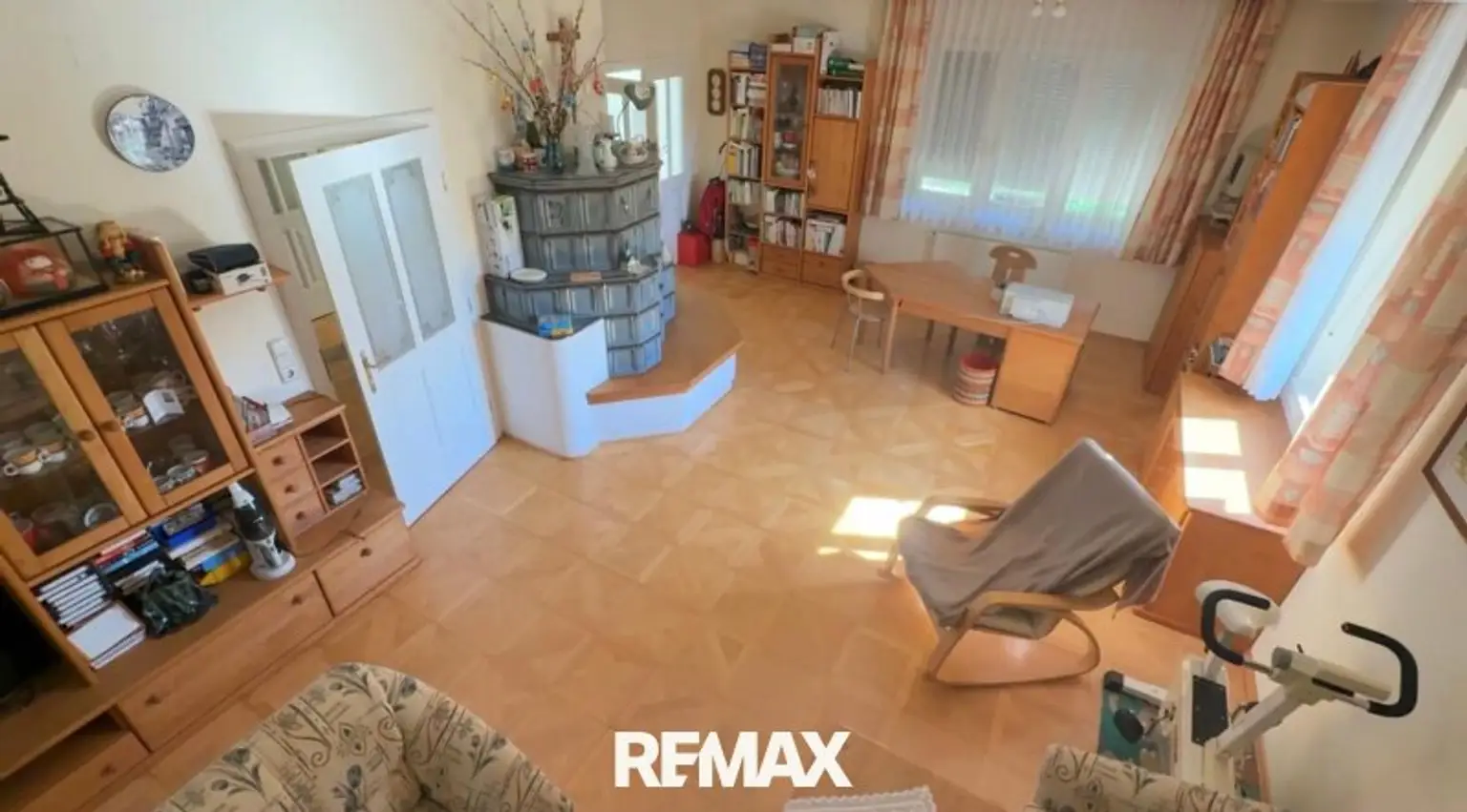 EG 2 Wohneinheit Wohnzimmer