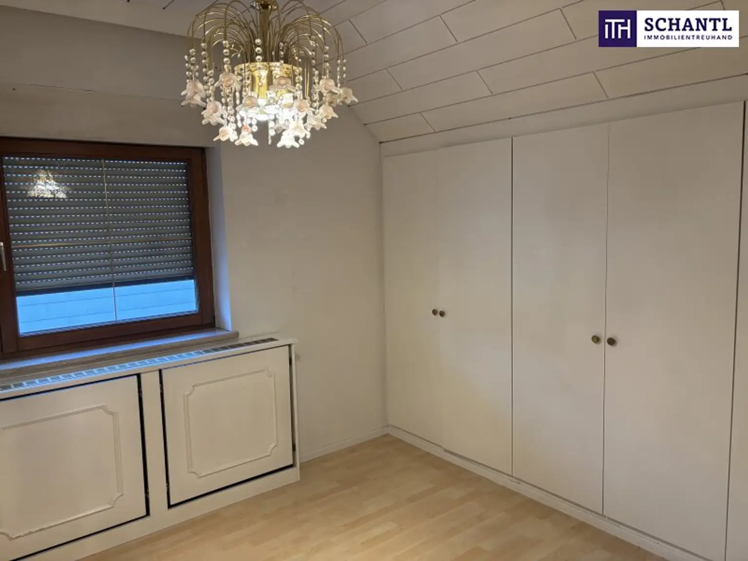 ++PERFEKTE FAMILIEN- oder STUDENTEN- MAISONETTENWOHNUNG zum WOHLFÜHLEN mit 2 BALKONE** 3 SZ, BÜRO, WOHNKÜCHE++ CARPORT++ca. 123 m² WOHNFLÄCHE++