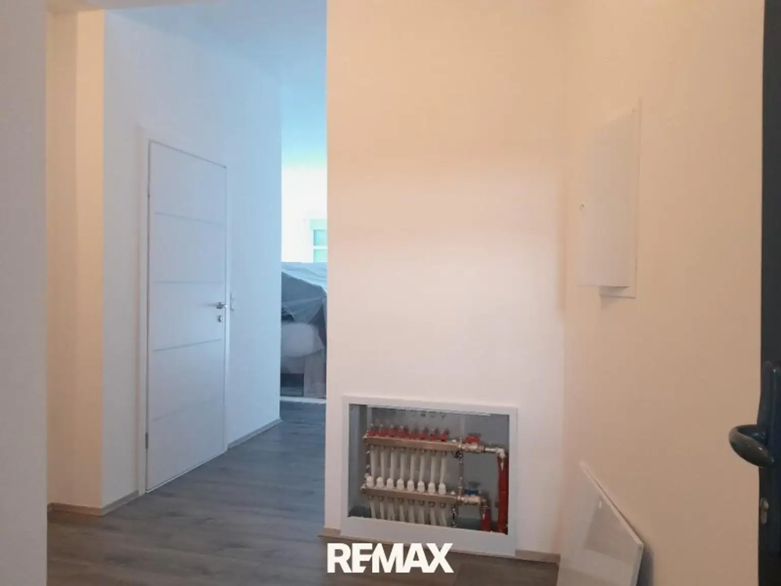 4 Vorzimmer