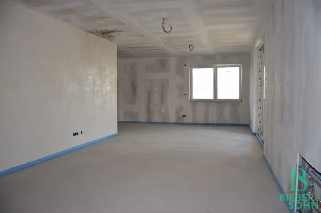 Großzügiges, sonniges Einfamilienhaus mit 80m² Dachterrasse