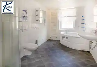 Badezimmer EG Hinterhaus
