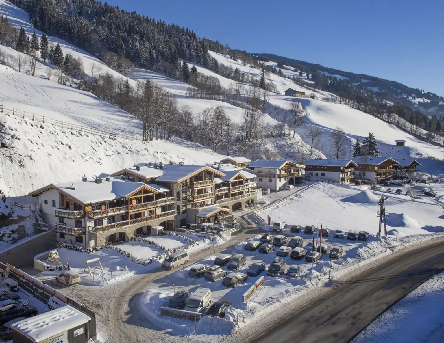 Avenida Mountain Lodges Saalbach | Top 002 mit Gartenfläche