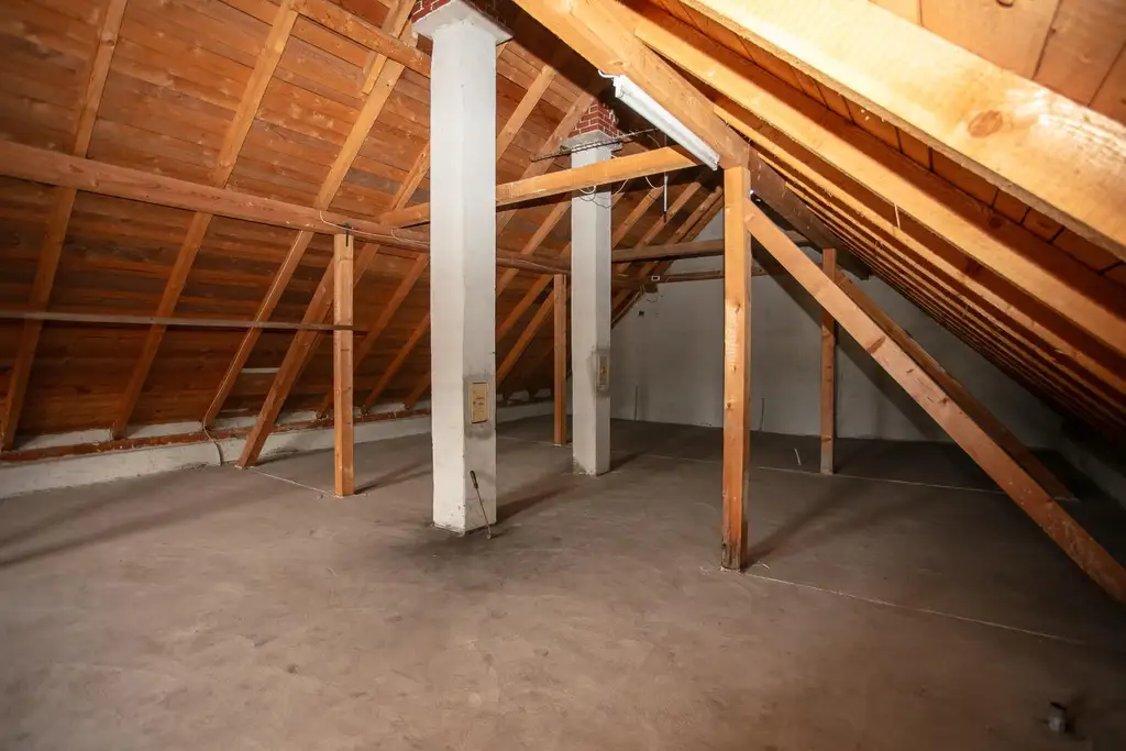 Ihr neues Zuhause mit Ausblick – Viel Platz, gepflegter Zustand