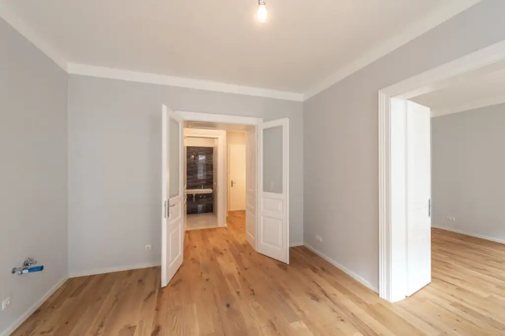 ++NEU++ Top-sanierte 2-Zimmer Altbau-Wohnung in aufstrebender Lage!
