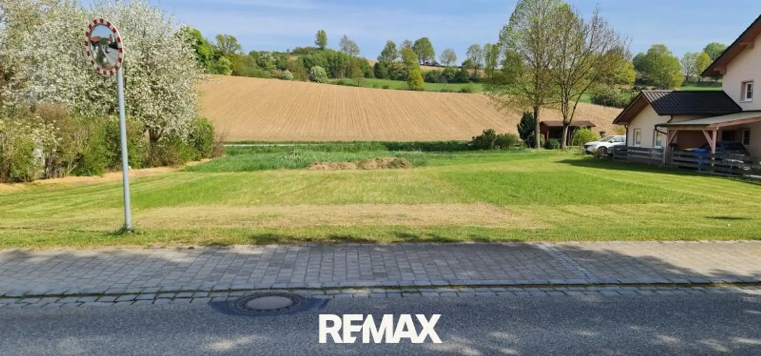 Grundstück