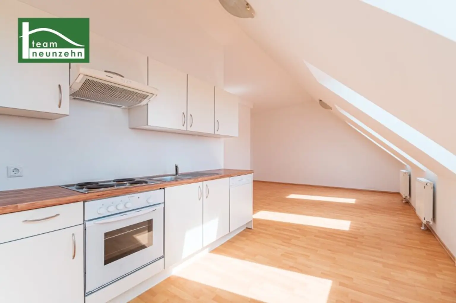 Freundliche DG-Wohnung in Sechshaus - 5 Gehminuten zu U4 und U6! Schlafzimmer in Hofruhelage!
