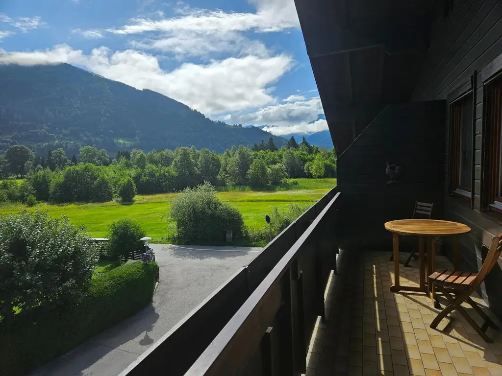 Saisonmiete: Charmante 3-Zimmer-Wohnung mit Bergblick in Zell am See