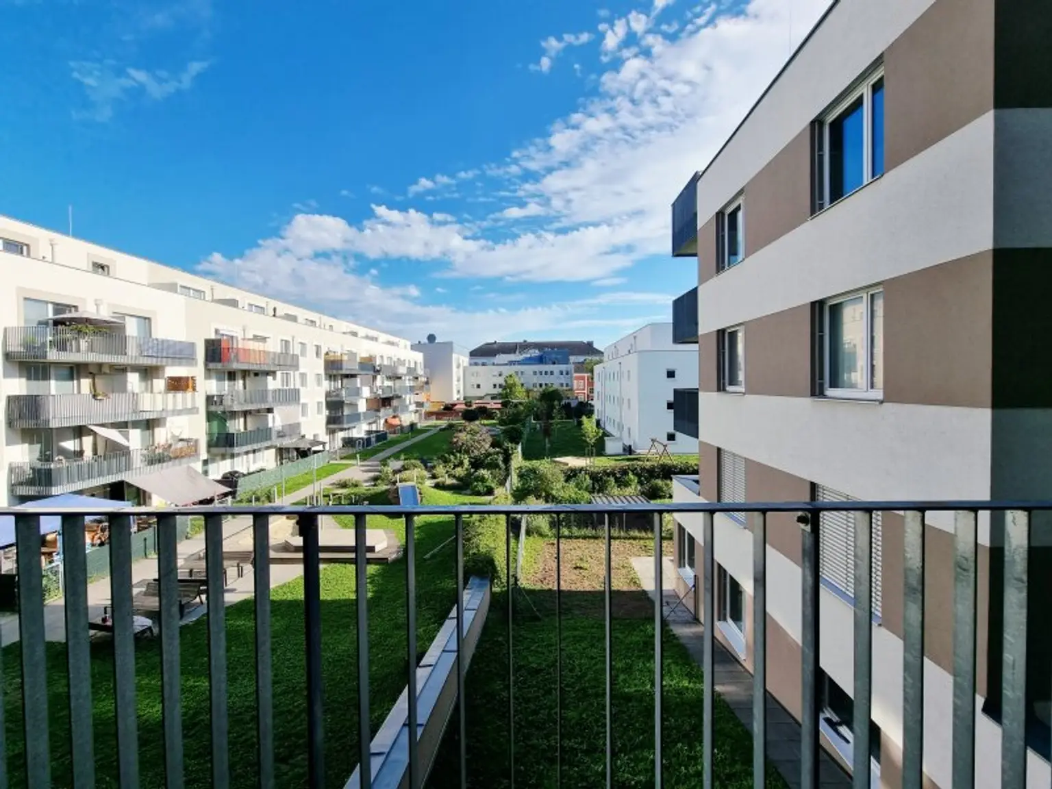 Attraktive 4-Zimmer-Wohnung mit Loggia zwischen Hauptbahnhof und Klinikum