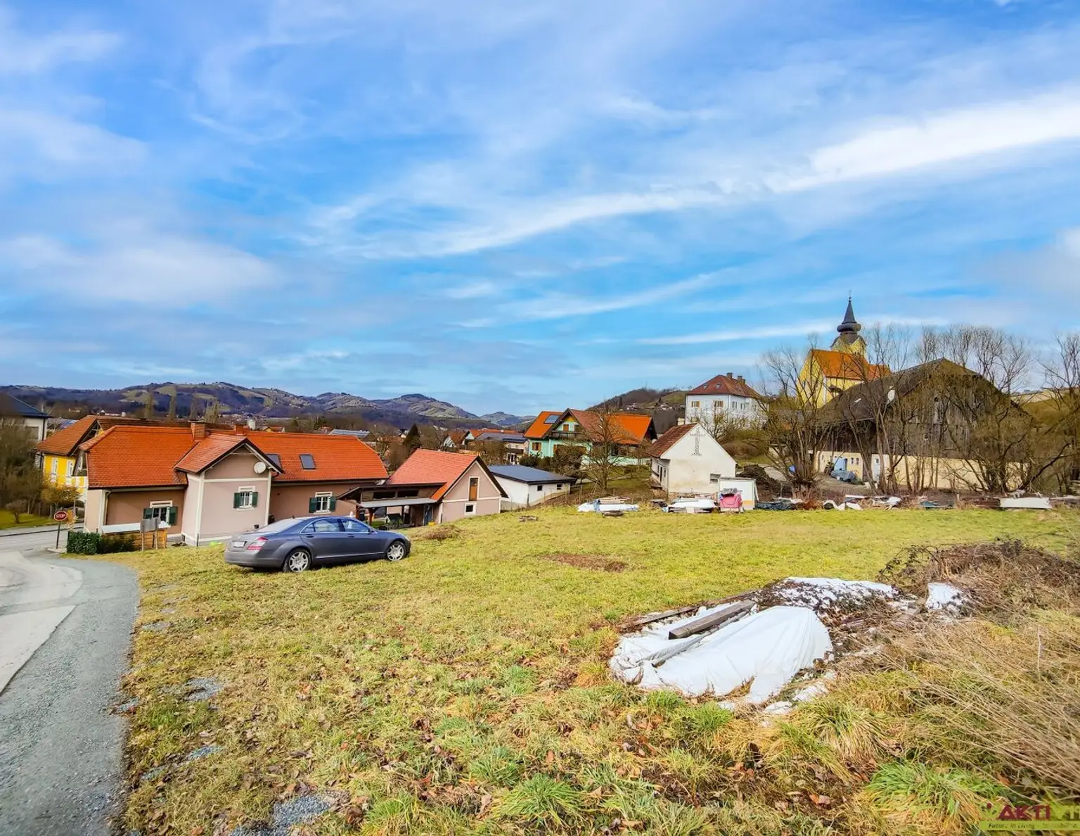 Grundstück mit Planung für 2 Häuser. - Zentral in Großklein. - 13 Min. vor Leibnitz.