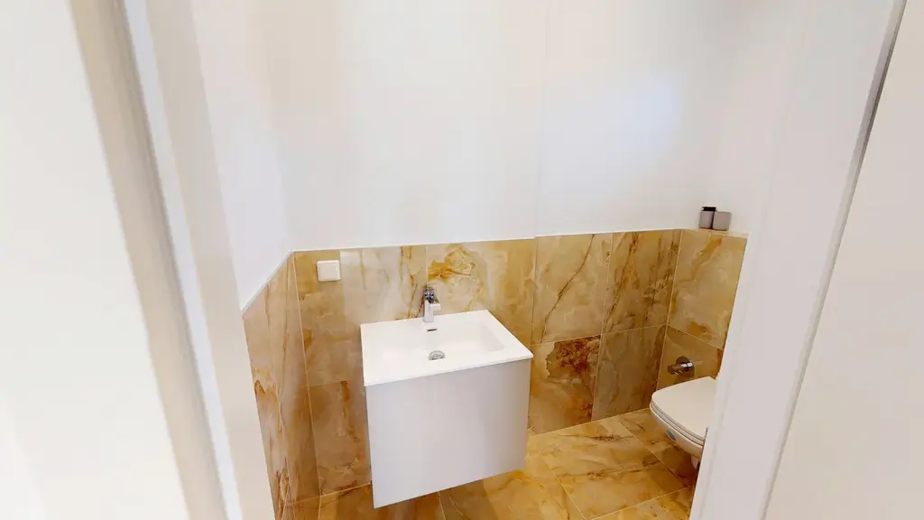 ETWAS GANZ BESONDERES Neuwertige Villa in Grün und Ruhelage nähe Alte Donau mit gepflegtem Garten in privilegierter Lage Wien 1210
