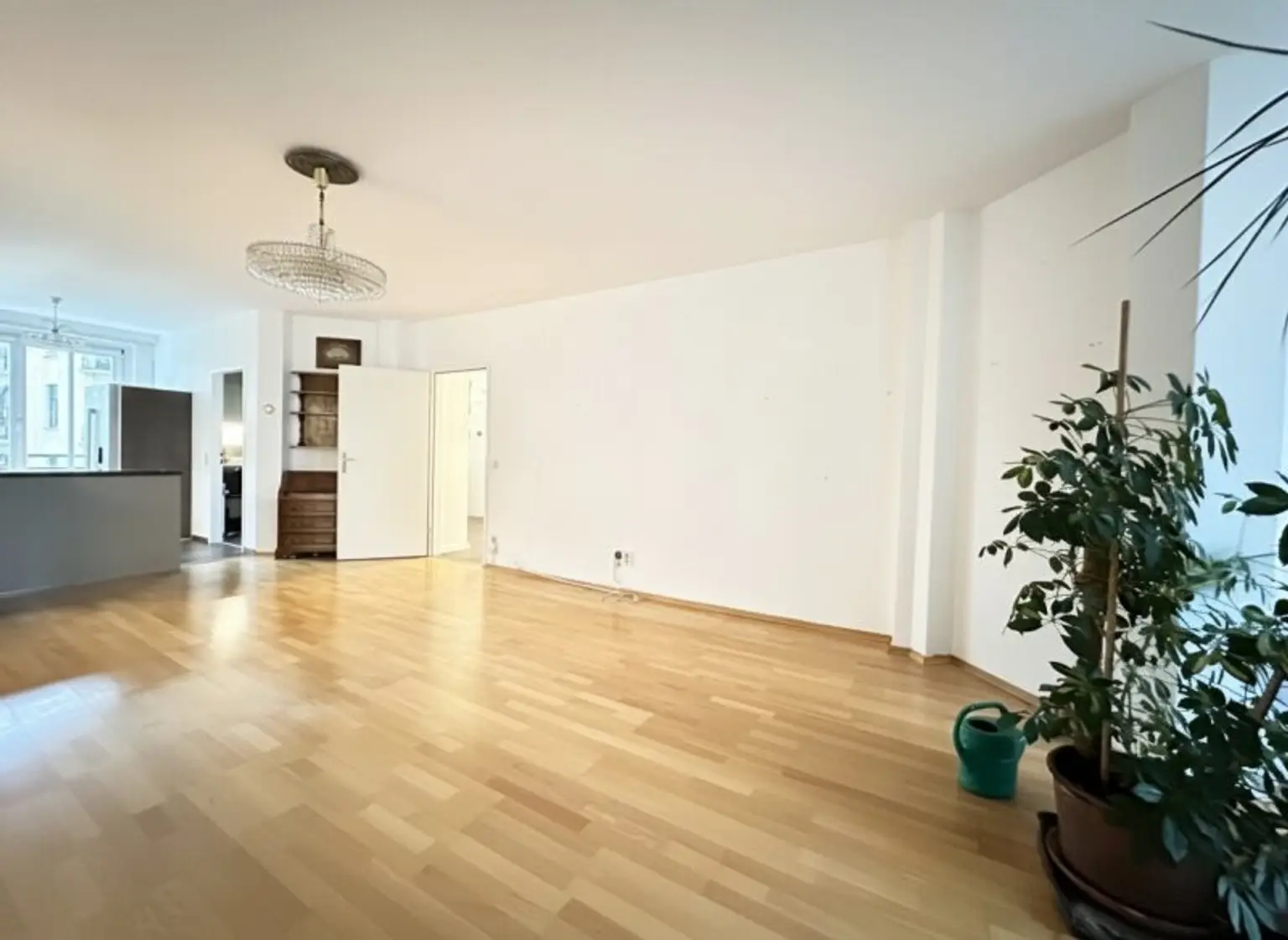 NEUBAU-WOHNUNG MIT LOGGIA IN SEHR GUTER LAGE