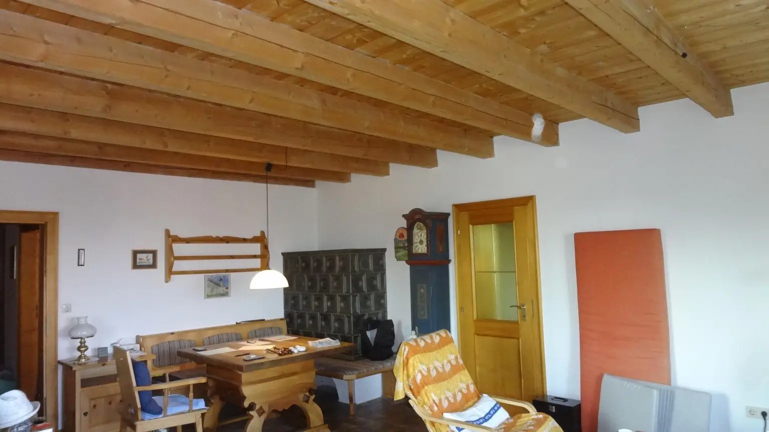 Sanierungsbedürftiges Reihenhaus mit Seeblick!