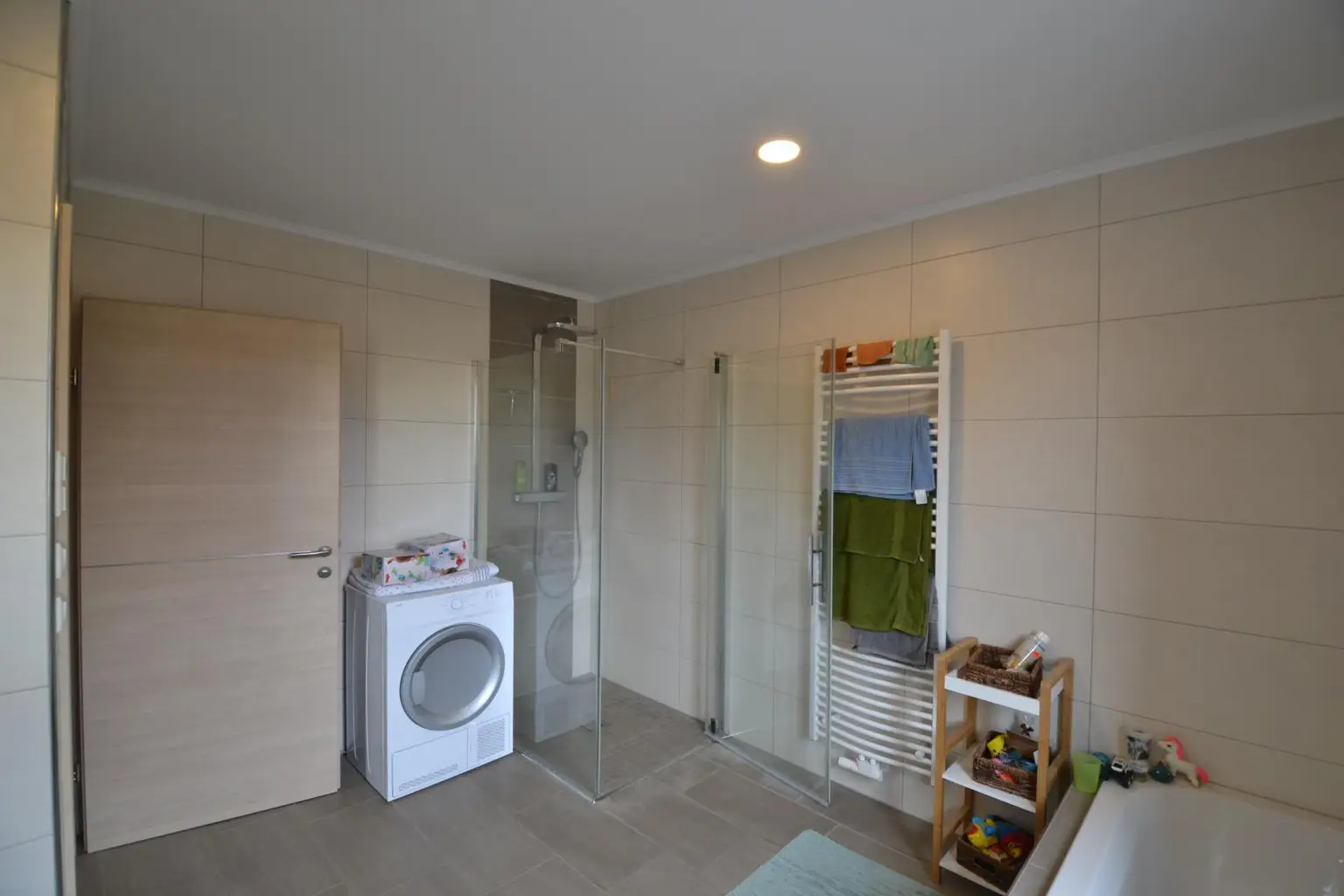 Badezimmer EG