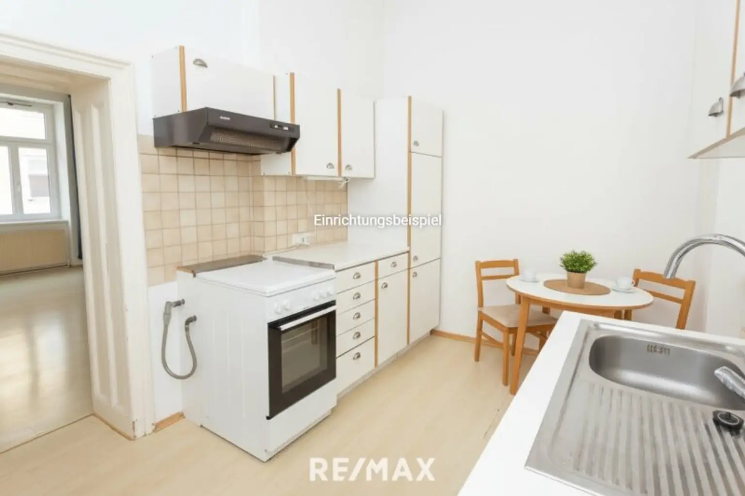 Küche mit Esstisch (Beispiel)
