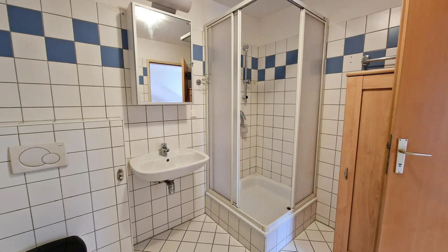 Großzügige 2-Zimmer-Wohnung mit Parkplatz im Zentrum von Oberwaltersdorf – unbefristet zu mieten!