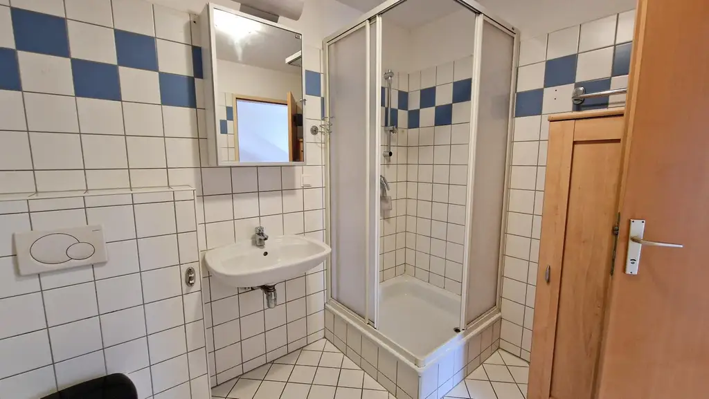 Großzügige 2-Zimmer-Wohnung mit Parkplatz im Zentrum von Oberwaltersdorf – unbefristet zu mieten!