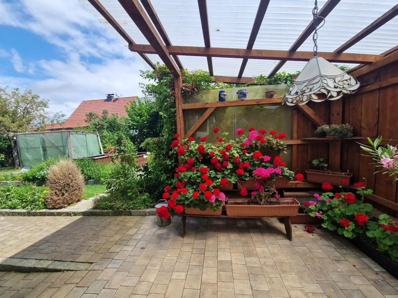 Solides Einfamilienhaus mit Charme und modernisierter Technik