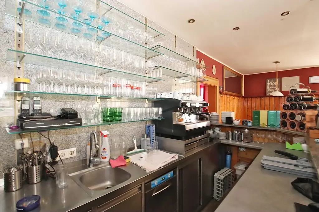 Gasthaus in Leoben-Göss | großzügiger Garten | inkl. Nebengebäude und Carport | 5 Gästezimmer | IMS Immobilien KG