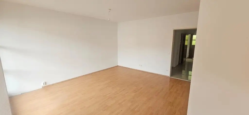 Sonnige Wohnung Nähe Pleschingersee! 3 Zimmer + Tiefgarage + Balkon