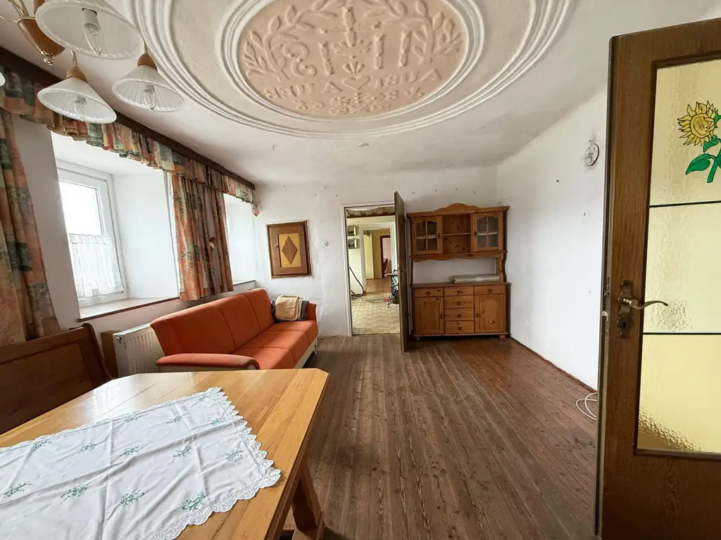 Traumhaftes Bauernhaus in Alleinlage mit Blick auf den Sonntagberg – 13 Hektar Natur pur im Ybbstal