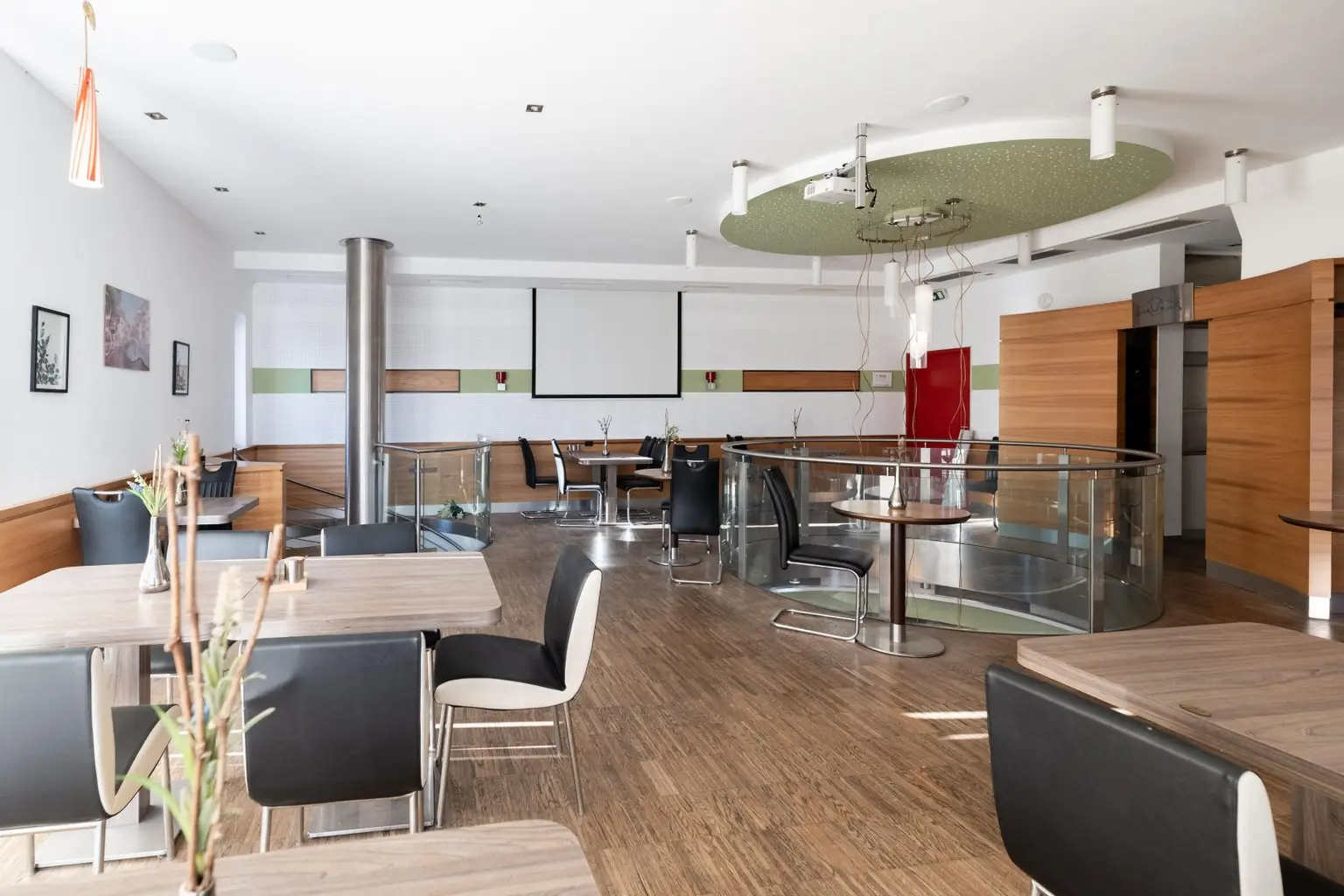 "Bestlage am Bahnhof Absdorf - Geschäftlokal mit Potenzial"