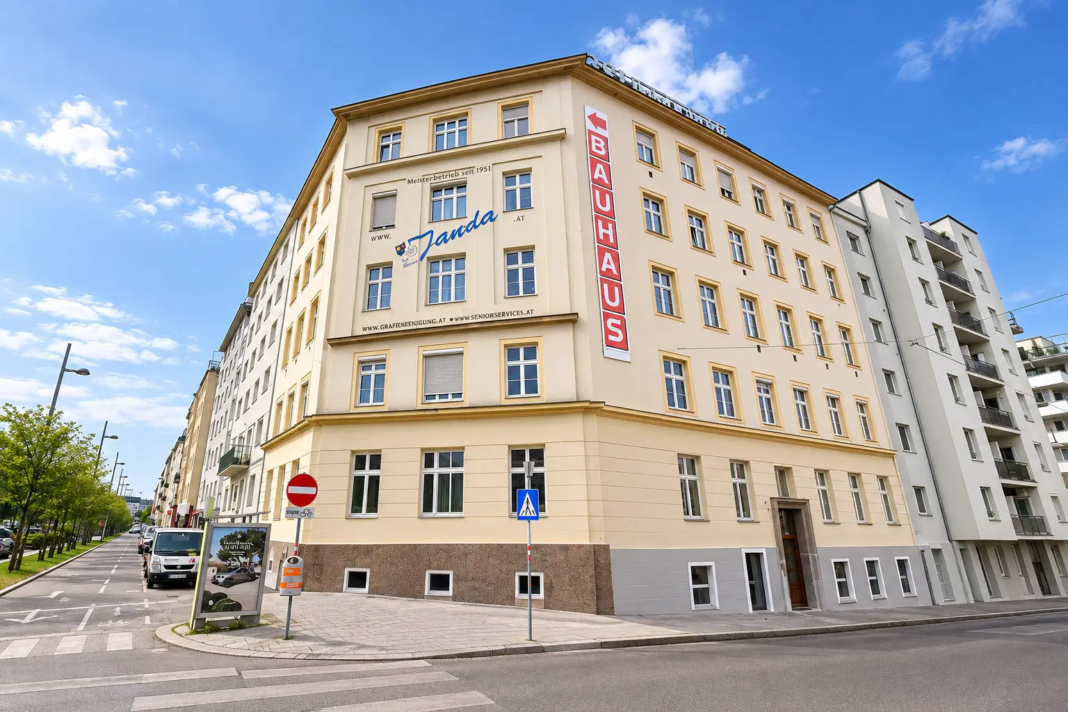 Stilvoller 4-Zimmer-Altbau mit hochwertiger Ausstattung beim Schweizergarten