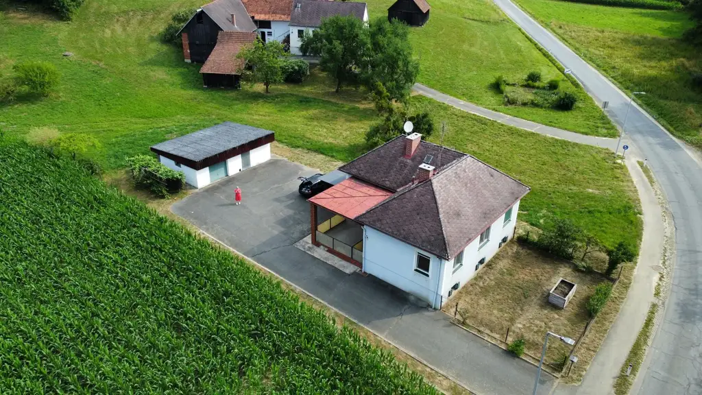 Gepflegter Bungalow auf dem Land mit großzügigem Grundstück