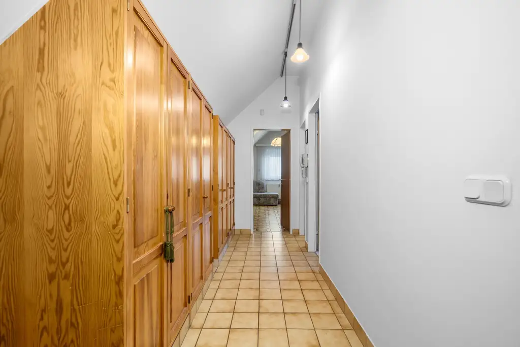 "Einfamilienhaus - 7 Zimmer- zu Fuß zum Badeteich Hirschstetten"
