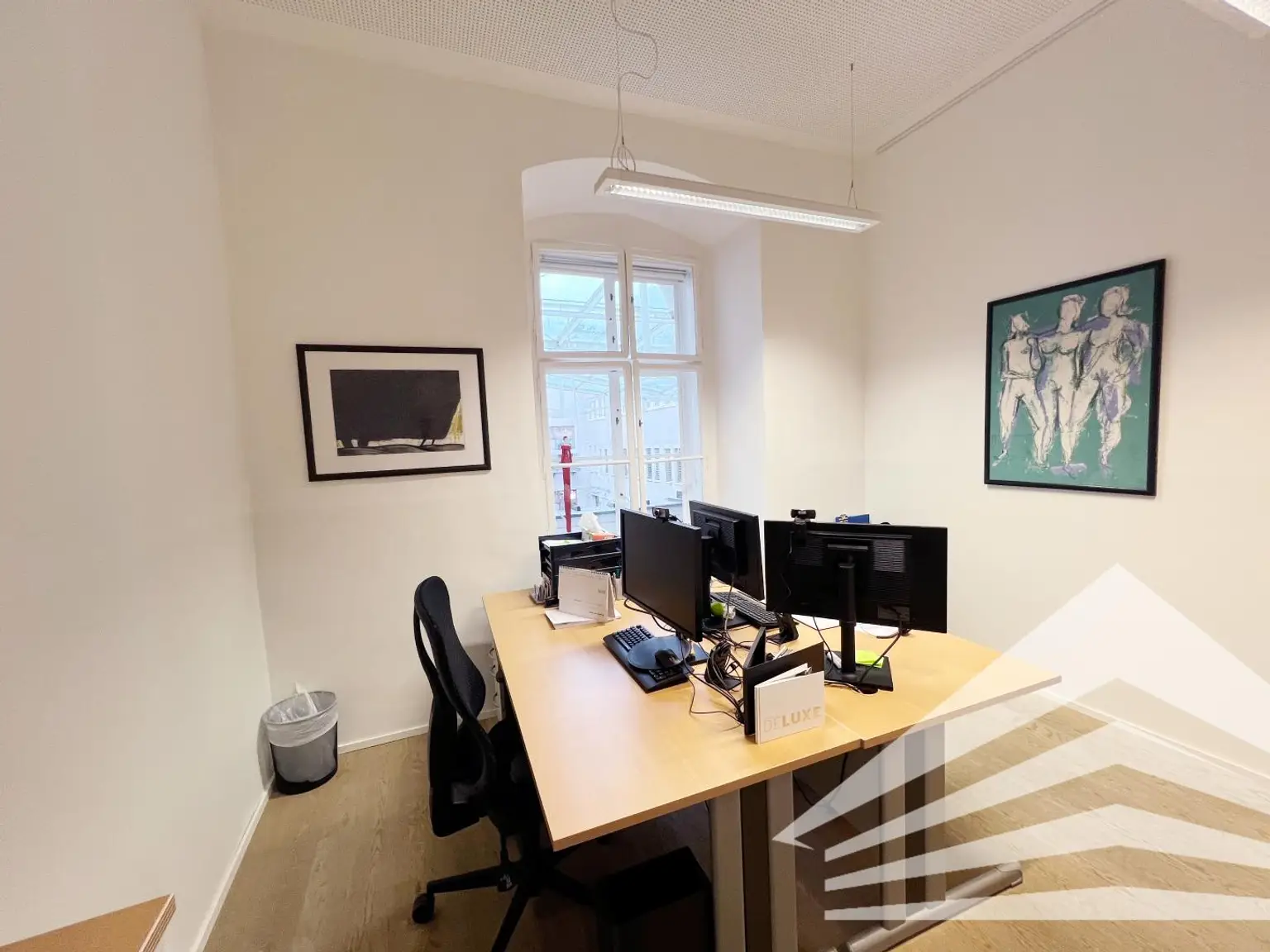 70m² Büro mit Balkon in bester Lage zu vermieten!