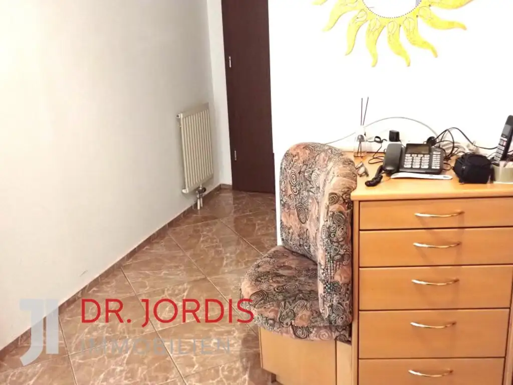 Familiengeeignete 3 Zimmerwohnung, mit gutem Grundschnitt, Sanierungsbedarf
