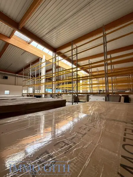 891 m² Lagerhalle in 1230 Wien (Talpagasse) zu mieten! – 2 Sektionaltore, U6 & Autobahn-Nähe, videoüberwacht