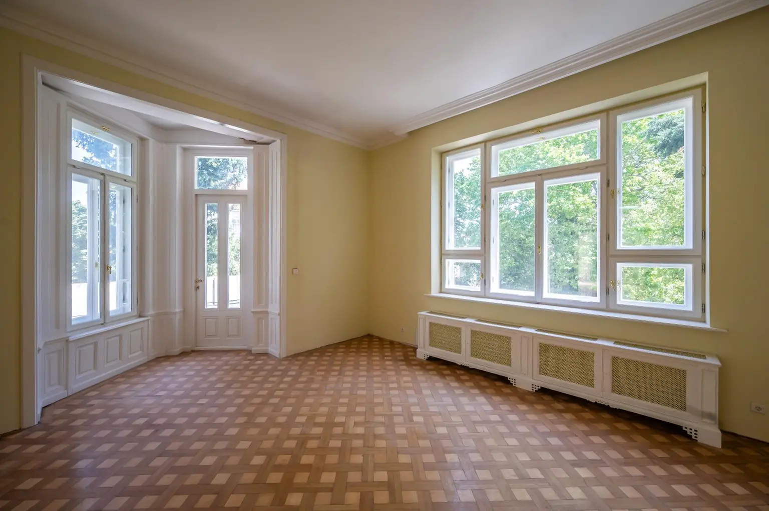 Rarität: Stadt-Villa mit weitläufigem Garten an exklusiver Hietzinger Adresse