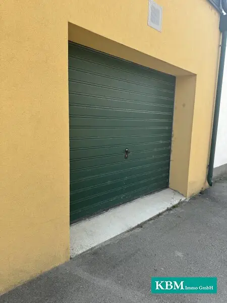 Zweifamilienhaus mit 2 getrennten Wohneinheiten in ruhiger Lage steht zum Verkauf!