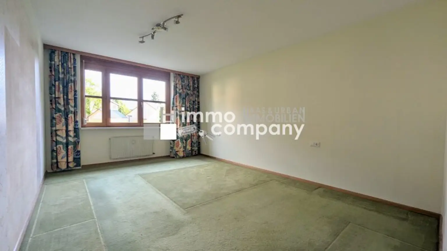 Großzügige 4-Zimmer-Wohnung mit Loggia in zentraler Lage – inkl. Küche und Gemeinschaftsgarten!