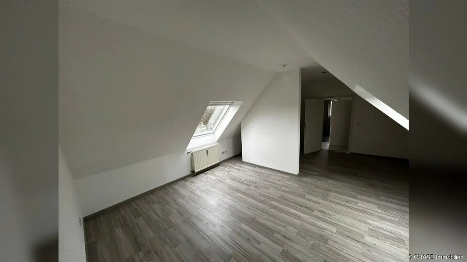 01_Zwei_Wohnungen_Zimmer_01