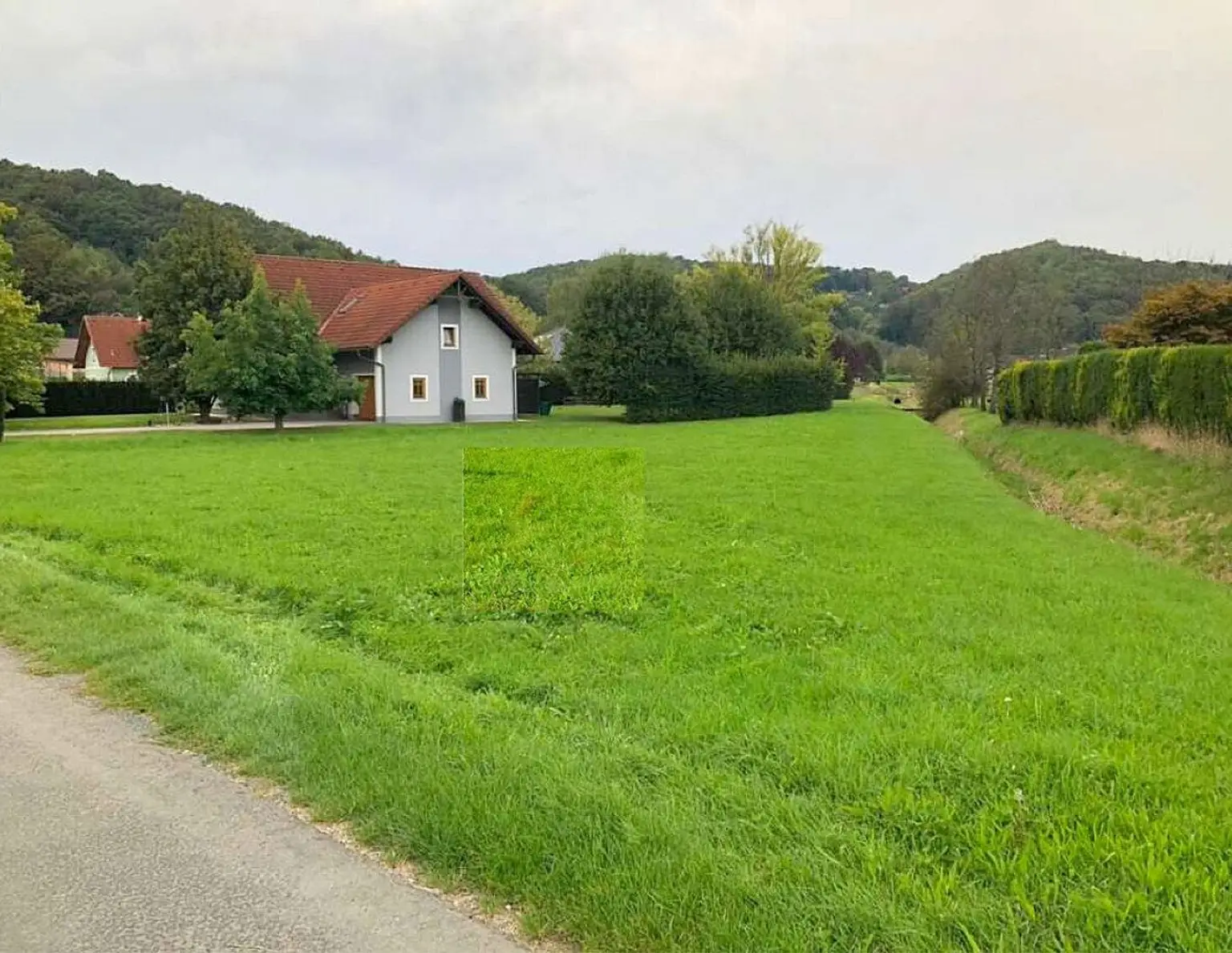 Sonniges sowie ebenes Baugrundstück zwischen Jennersdorf und Bad Loipersdorf!