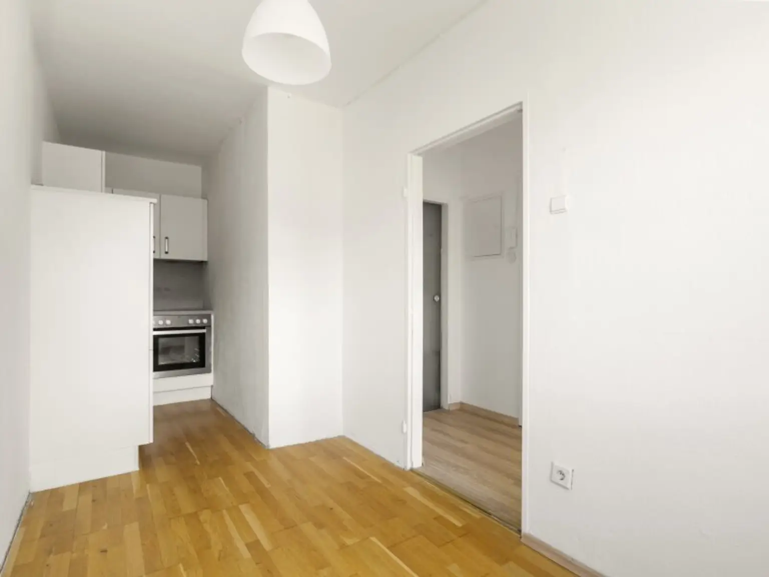 Schöne sanierte 1,5 Zimmer Wohnung mit Parkplatz in Klagenfurt in der Hausergasse - Nähe Lendkanal