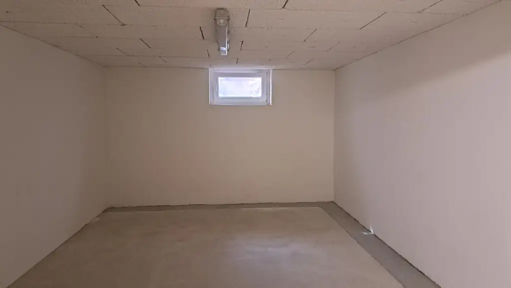 Provisionsfreie, 3 Zimmerwohnung mit Kaufoption. Erstbezug nach Renovierung!