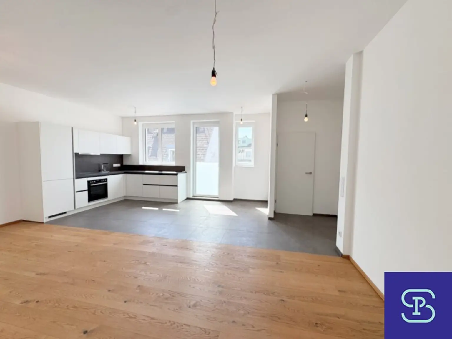 Moderne 68m² DG-Wohnung mit Einbauküche Nähe Pilgramgasse - 1050 Wien