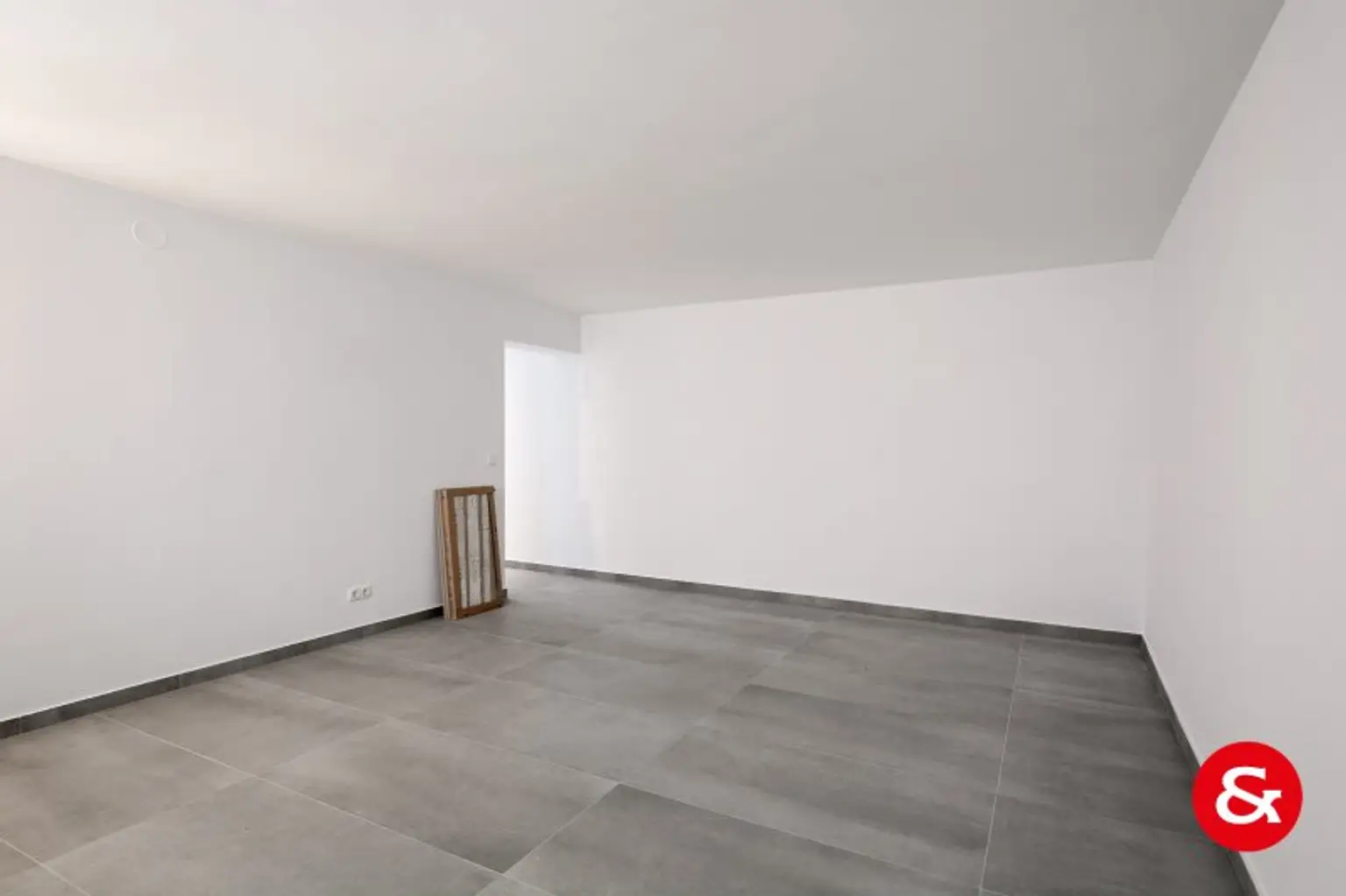 Modernes, klar gestaltetes Einfamilienhaus mit viel Platz und Technik!