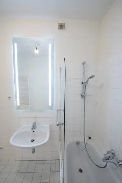 2-Zimmer-Wohnung mit atemberaubendem Wien-Panorama im Mischek Tower