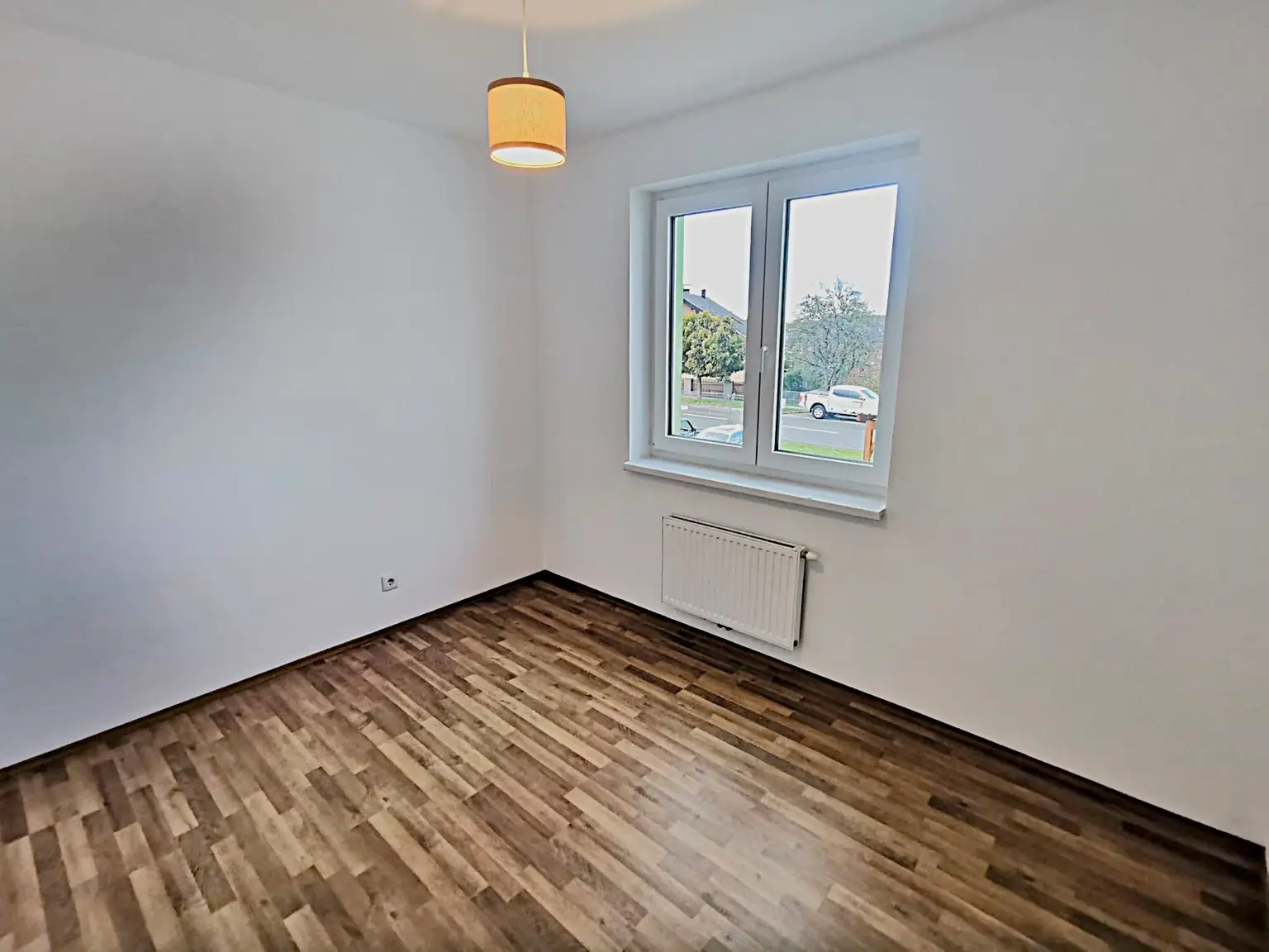 Helle 2-Zi-Wohnung mit Balkon & Stellplatz in Bad Erlach