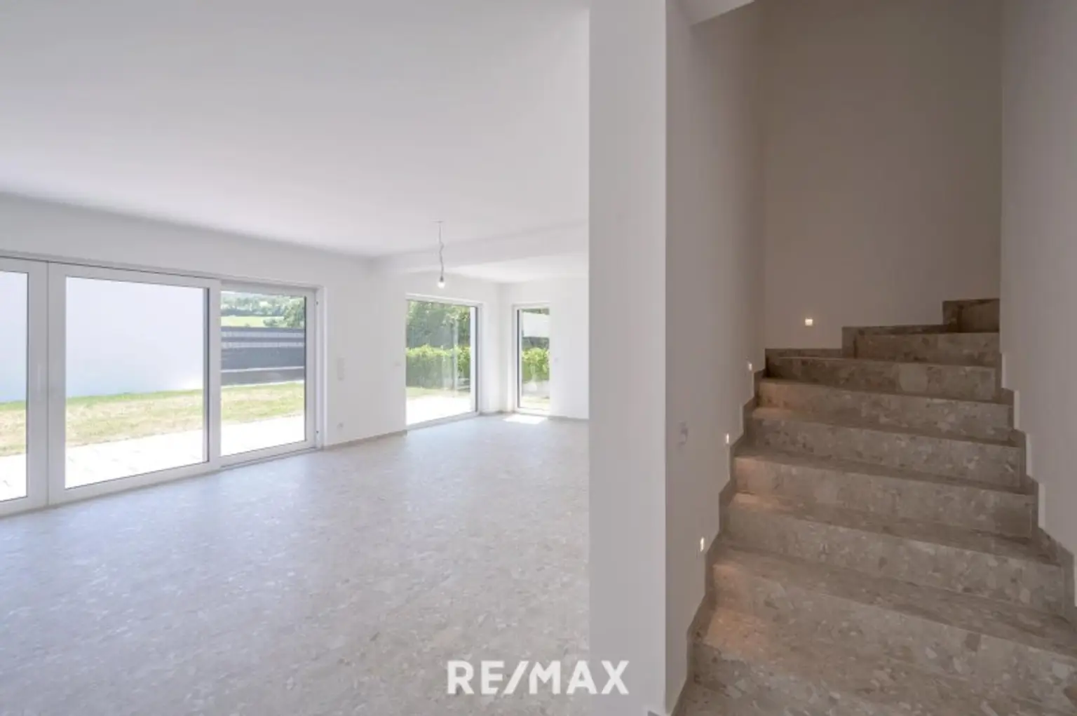 Erstbezug: Großzügiger Familientraum mit unverbaubarem Grünblick!