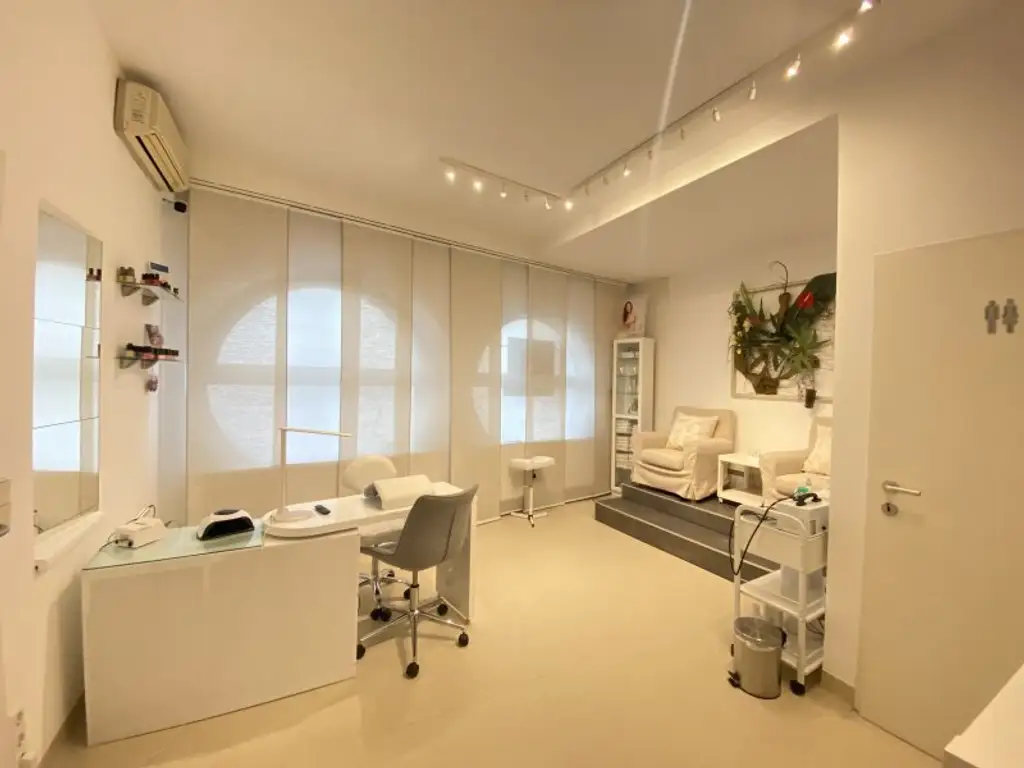 BÜRO oder ORDINATION + U3 Nähe + ca. 100m² TERRASSE + PERFEKTE Lage + SUPER Infrastruktur!