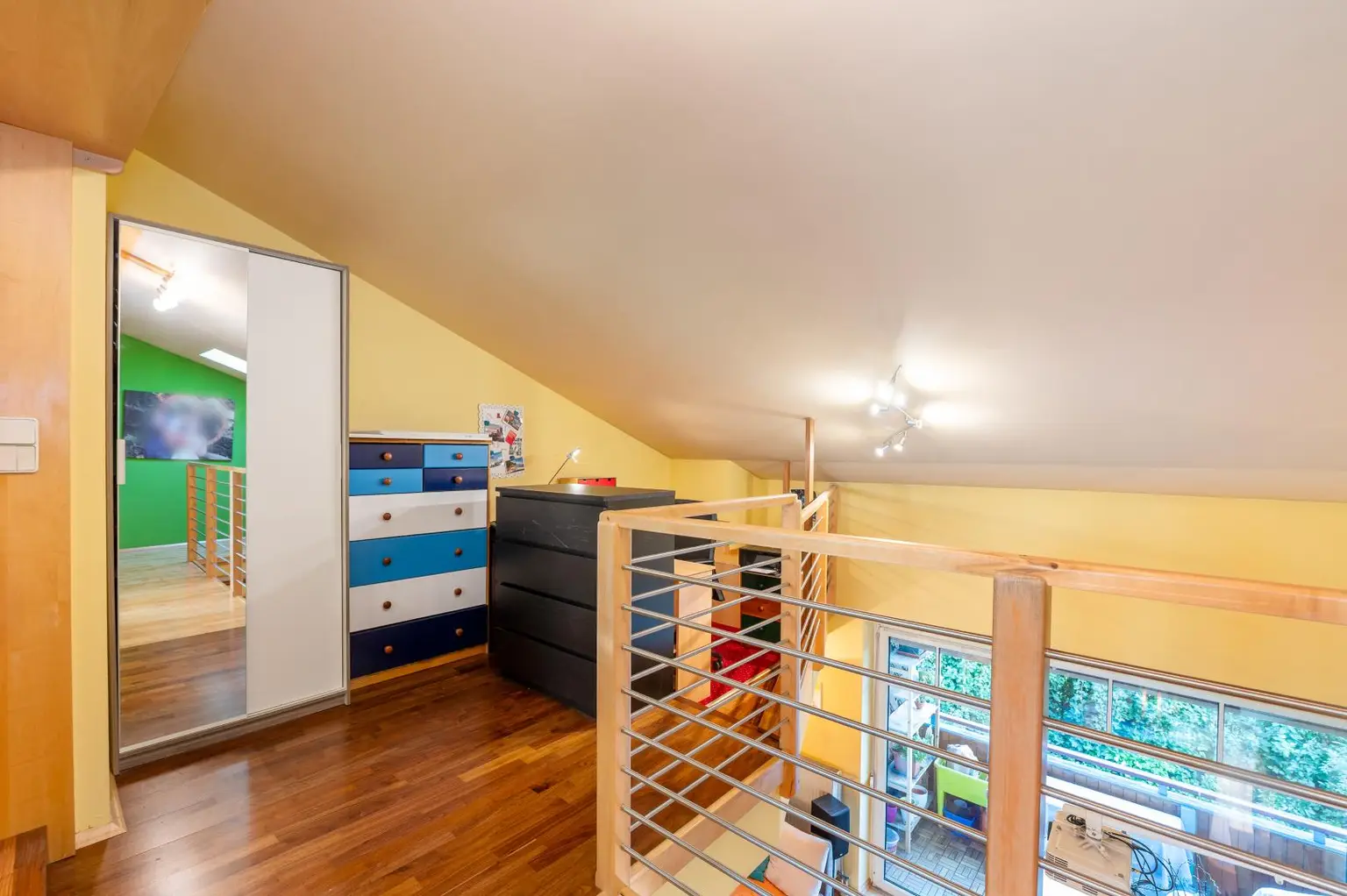 Charmante Maisonette-Wohnung mit Balkon und TG-Parkplatz