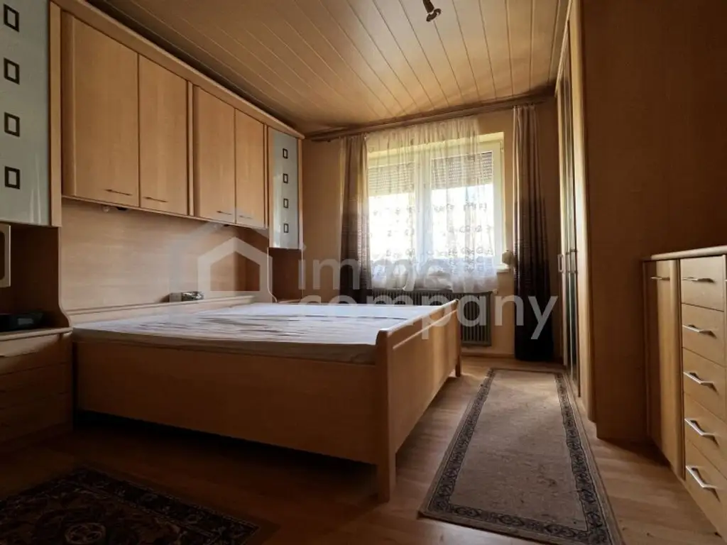 Großes renovierungsbedürftiges Ein- bis Zweifamilienhaus in Weissenstein bei Villach mit Fernblick