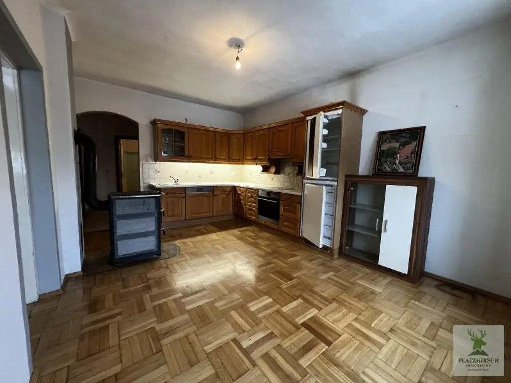 Einzigartiges Liebhaberobjekt mit toskanischem Flair, riesigem Garten, herrlichem Wintergarten, in Prottes - 35 Min von Wien - 8 Minuten von Gänserndorf