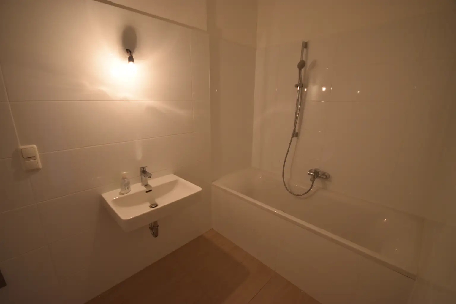 "17. BEZIRK - Attraktive 3-Zimmer-Wohnung mit separater Küche"