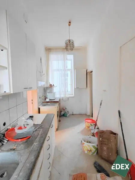 Sanierungsbedürftige 4-Zimmer-Altbauwohnung mit Potenzial nahe Venediger Au